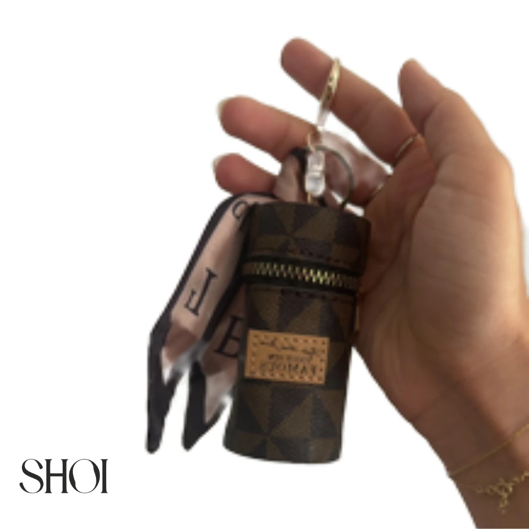 Kenza Kahve Desenli Çanta Charmı 