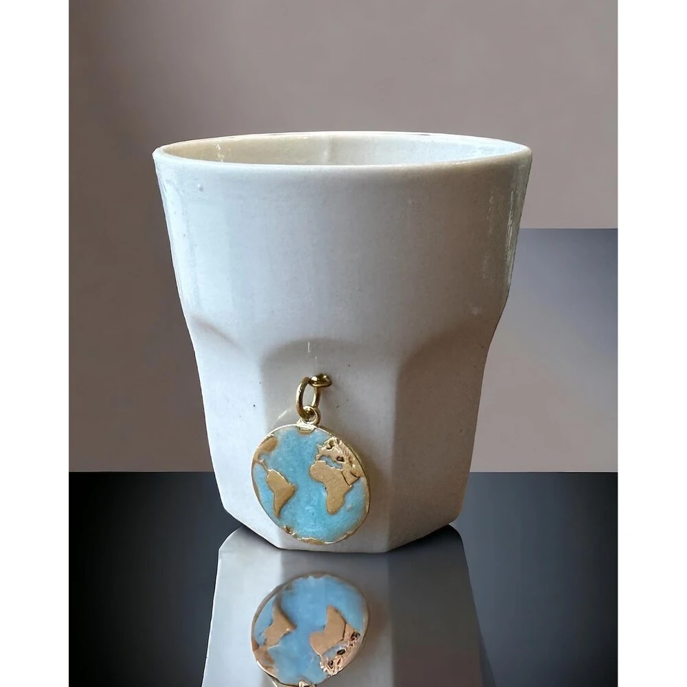 “O benim dünyam” mineli dünya charmlı el yapımı porselen bardak