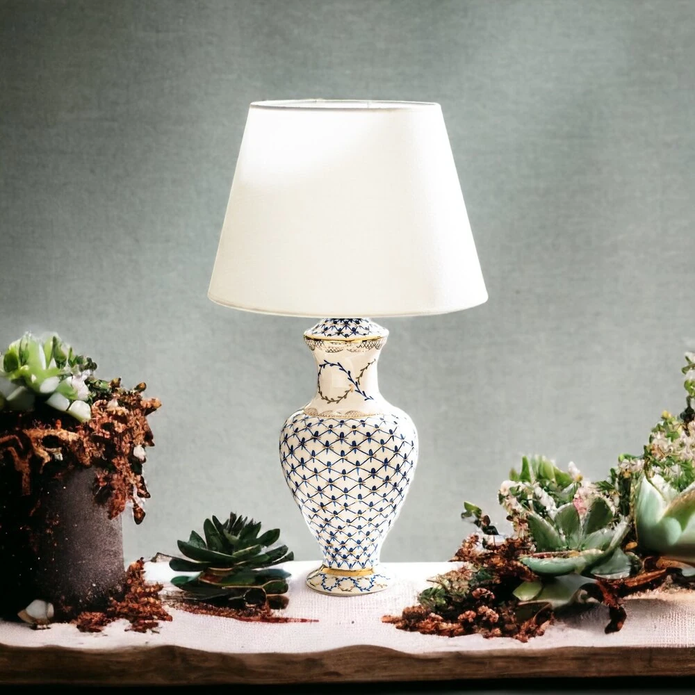 Ivy Desenli El Yapımı 24K Altın İşlemeli Tasarım Seramik Abajur – El Yapımı Özel Tasarım Ürün