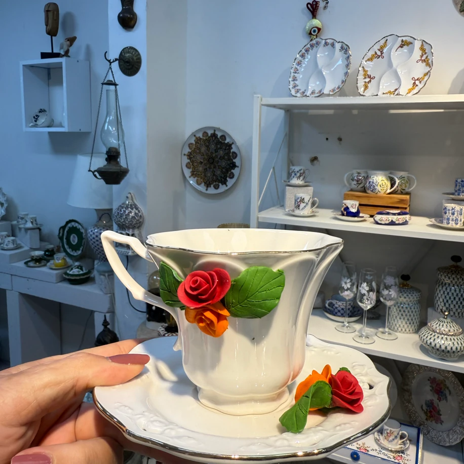 Elyapımı güllü tabaklı çay kahve fincanı