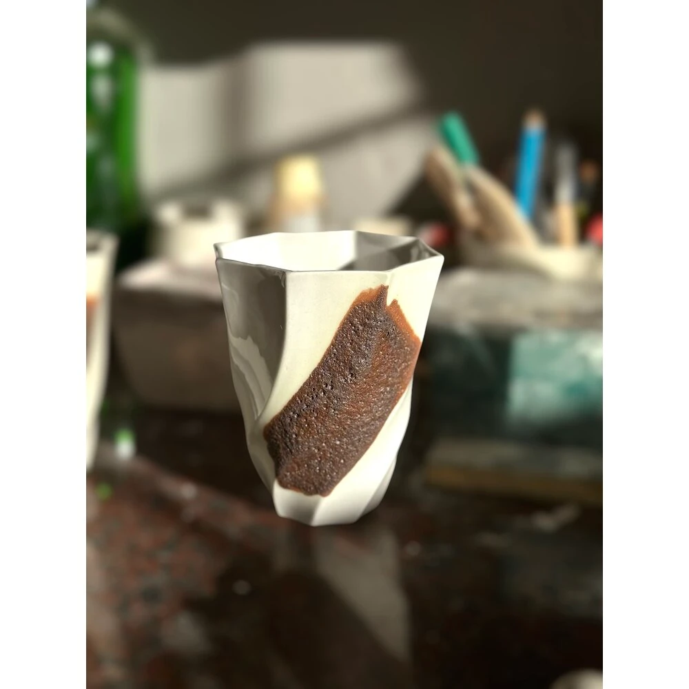 Element 450ml porselen kabartmalı sırlı özel üretim kupa – El Yapımı Özel Tasarım Ürün