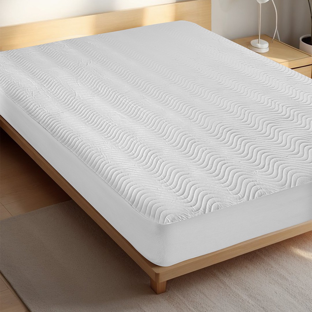 Luna Kapitone Sıvı Geçirmez Fitted Alez 160x200 cm Beyaz