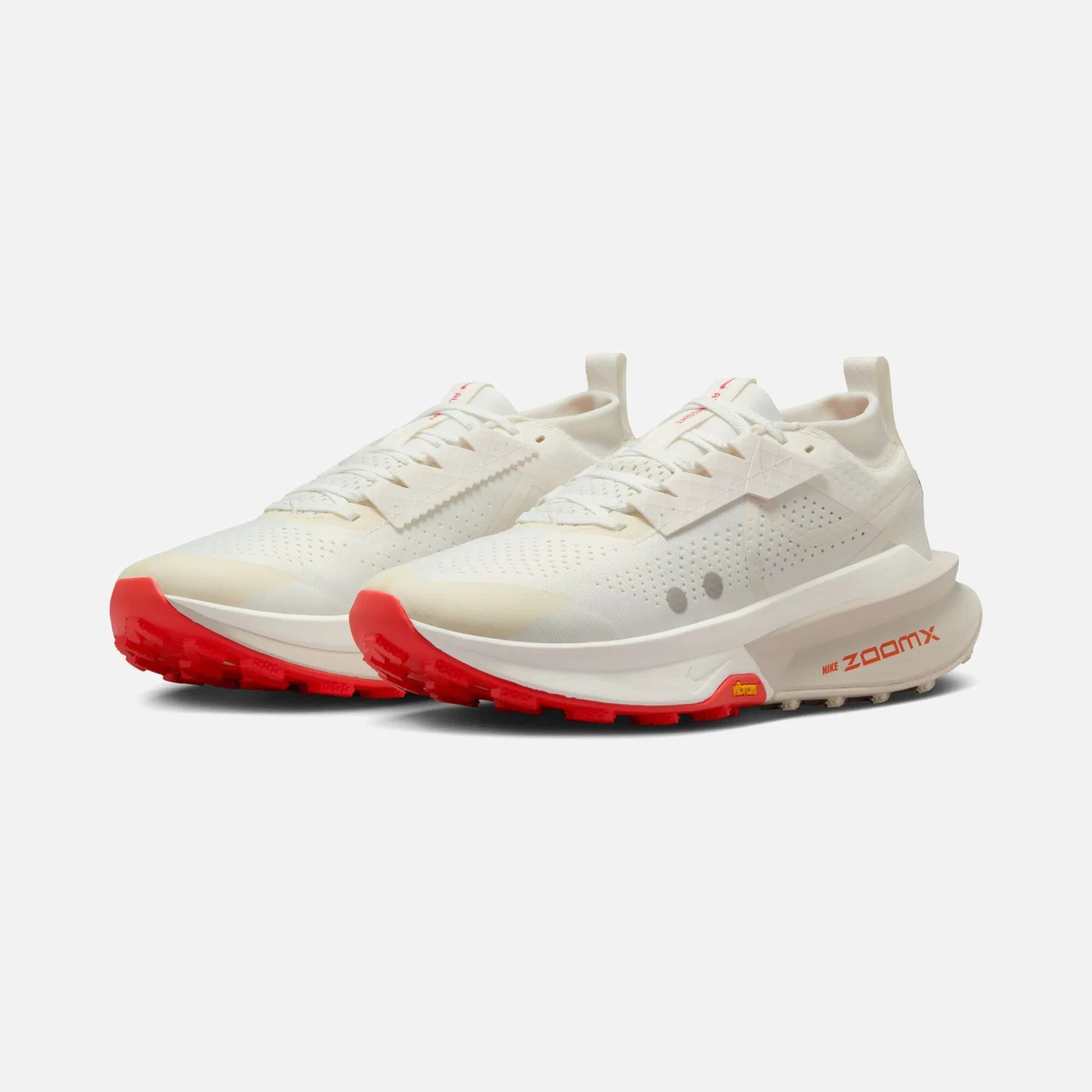 Beyaz Nike ZoomX Zegama 2 Trail Running Erkek Spor Ayakkabı