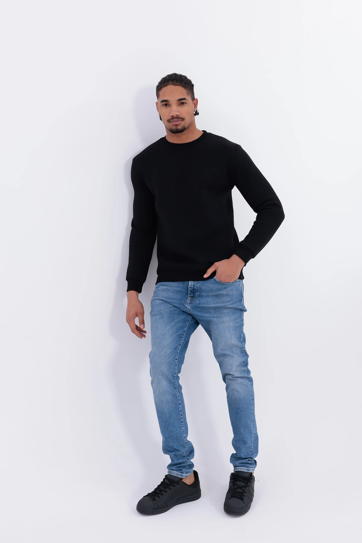 Sıfır4 Comfort Fit 3 İplik Şardonlu Sweatshirt  siyah