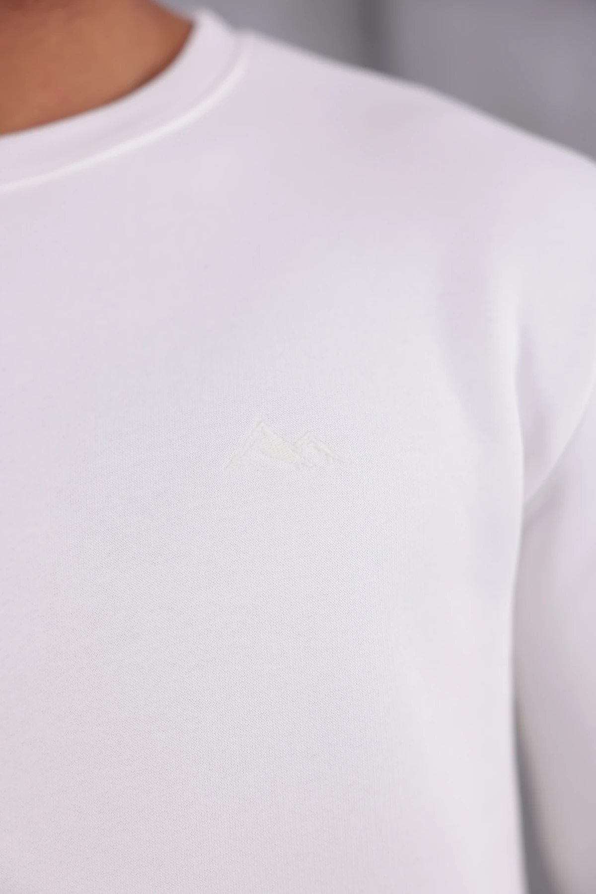 Sıfır4 Comfort Fit 3 İplik Şardonlu Sweatshirt  beyaz 