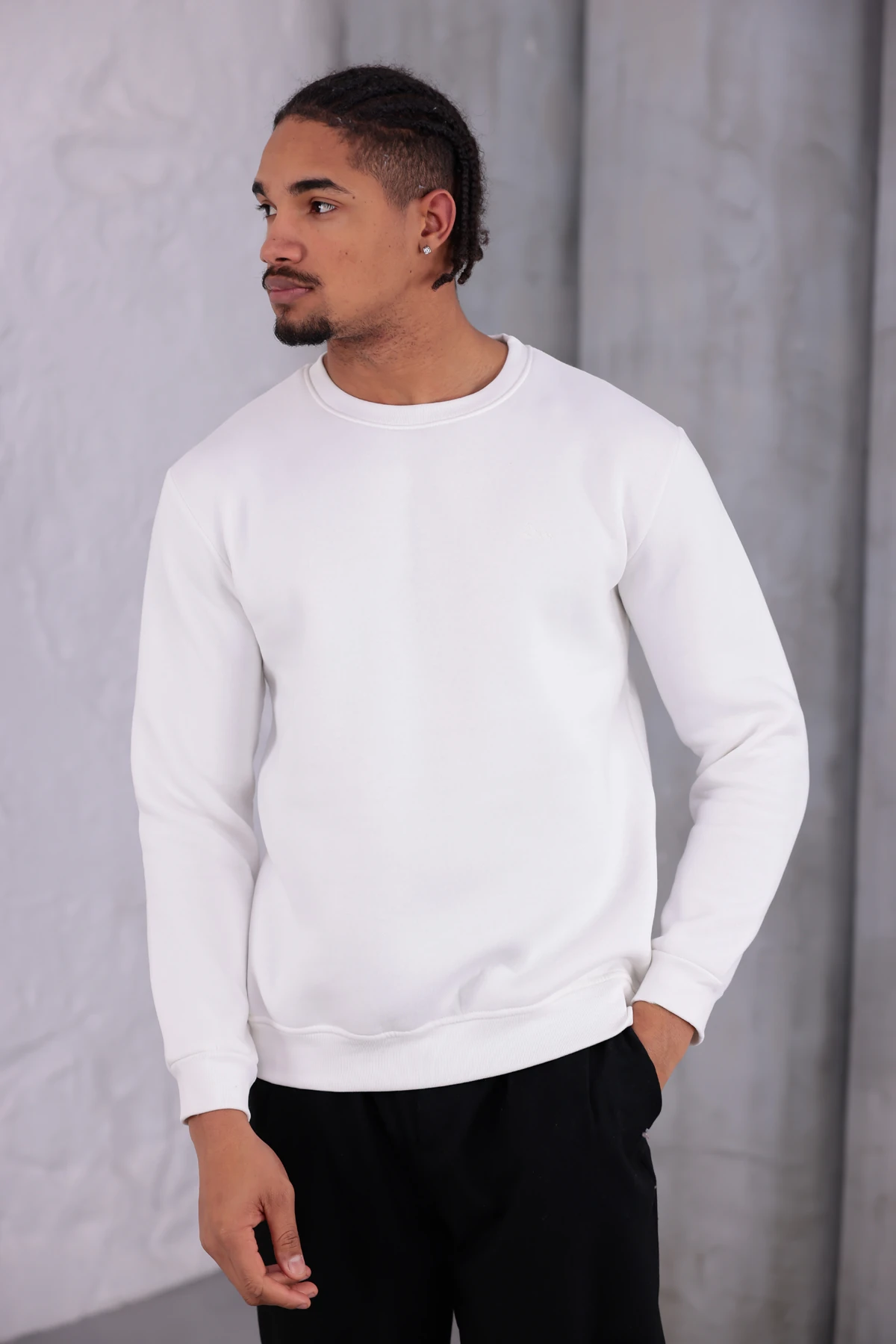 Sıfır4 Comfort Fit 3 İplik Şardonlu Sweatshirt  beyaz 