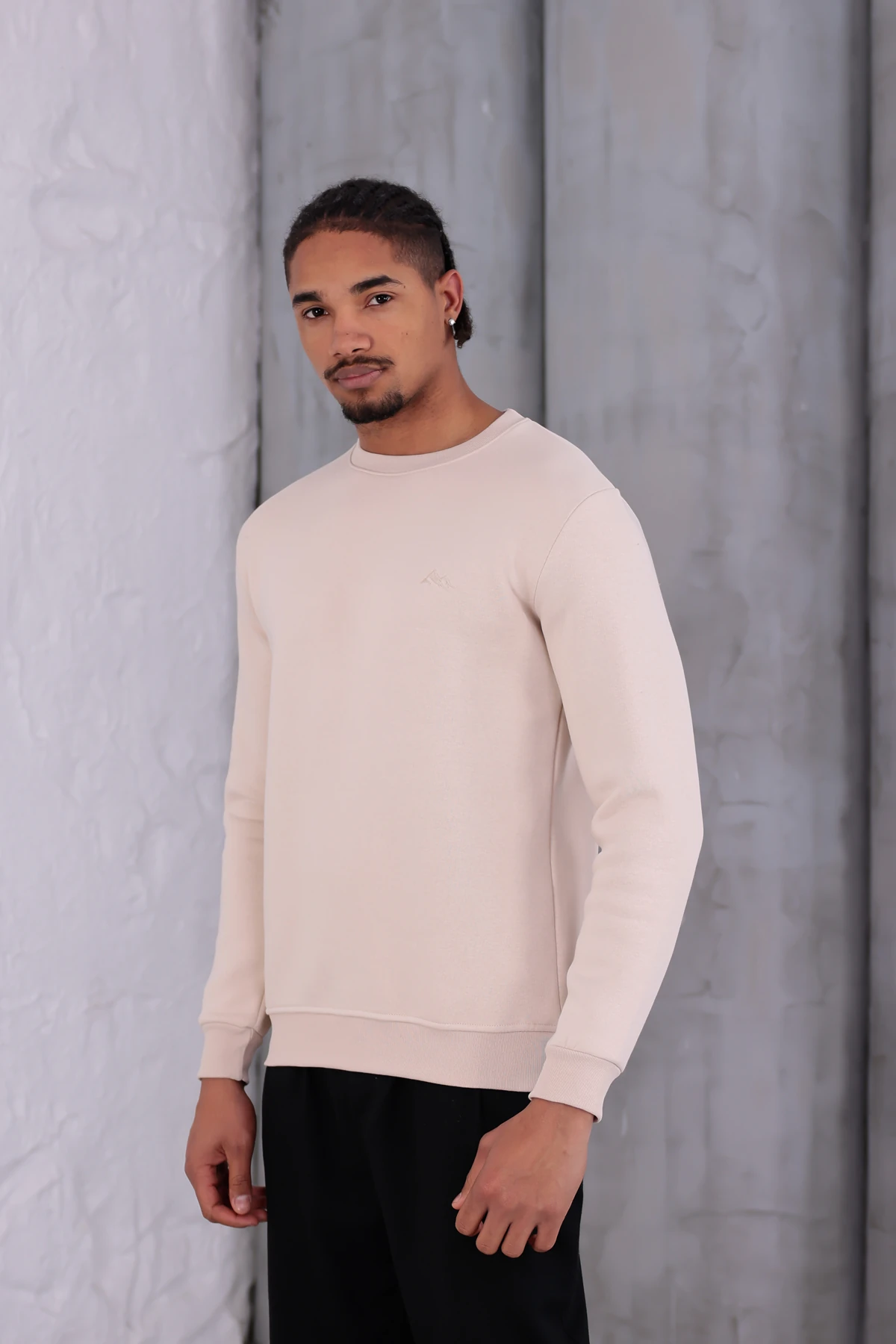 Sıfır4 Comfort Fit 3 İplik Şardonlu Sweatshirt krem