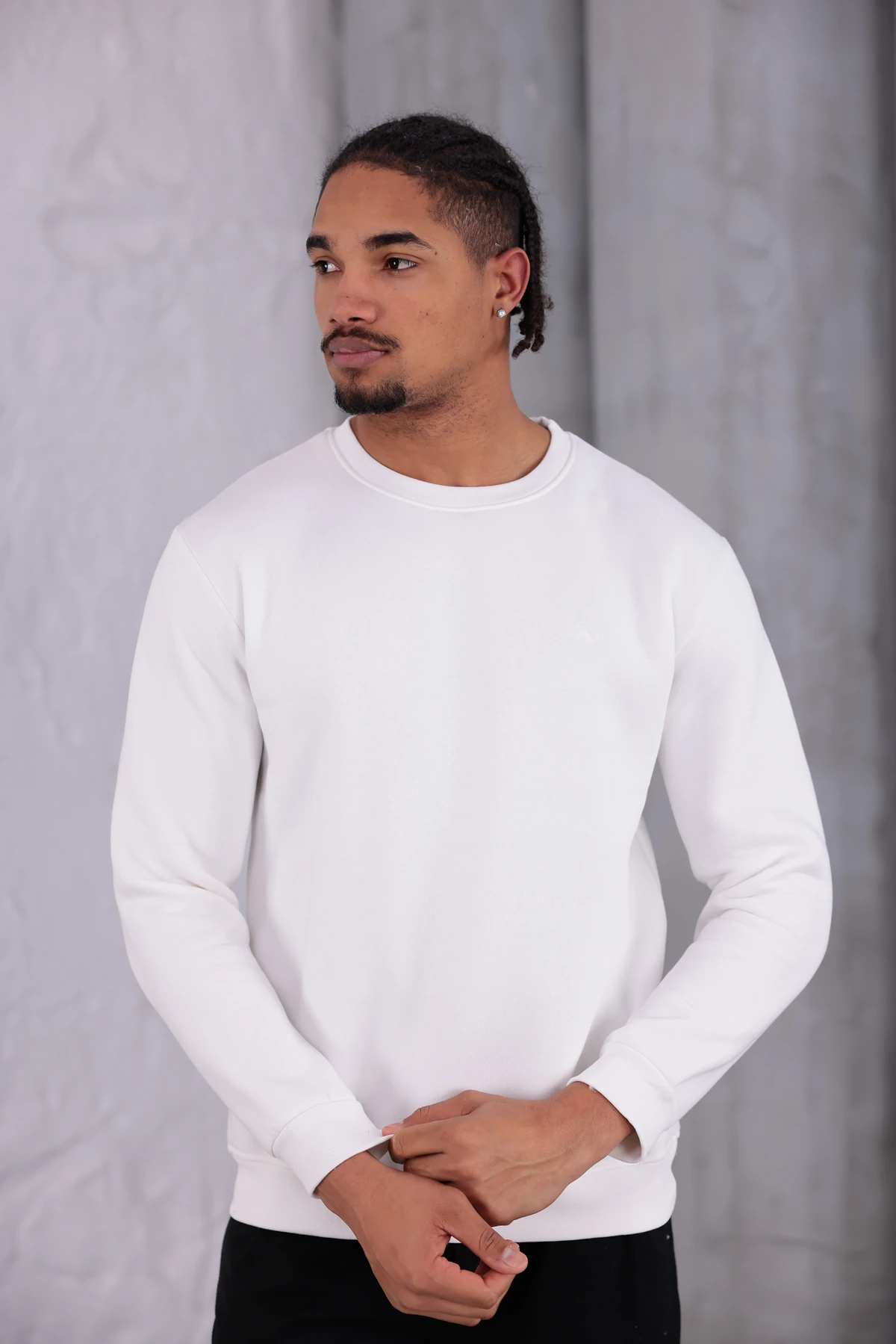 Sıfır4 Comfort Fit 3 İplik Şardonlu Sweatshirt  beyaz 