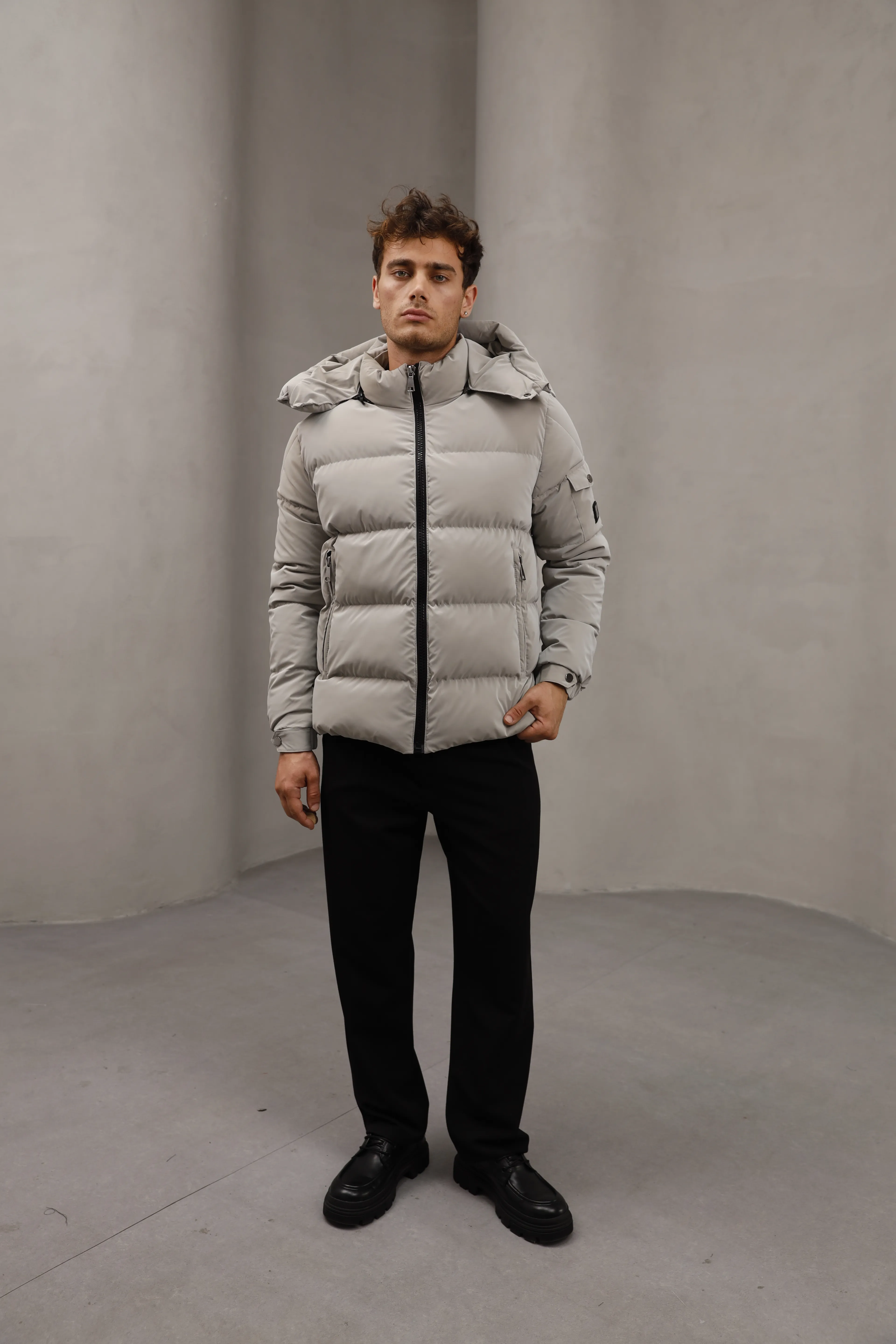 GVZ1021 Gavazzi Nova Şişme Mont