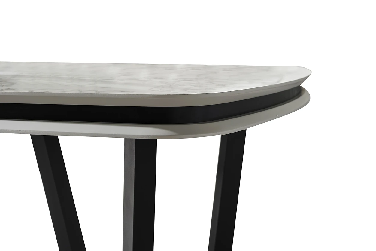 Tesla Plus Yemek Odası