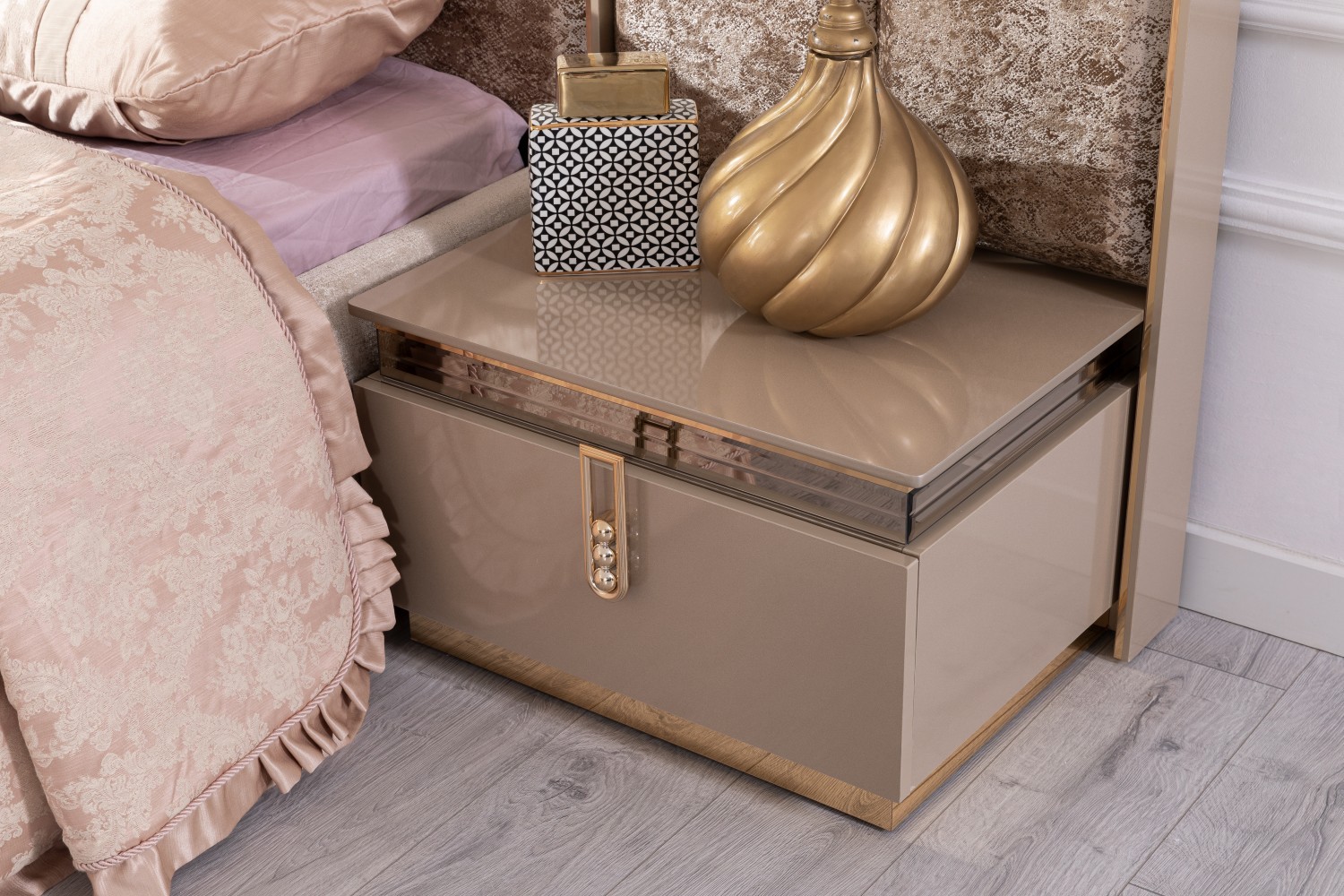 Gucci Luxury Yatak Odası