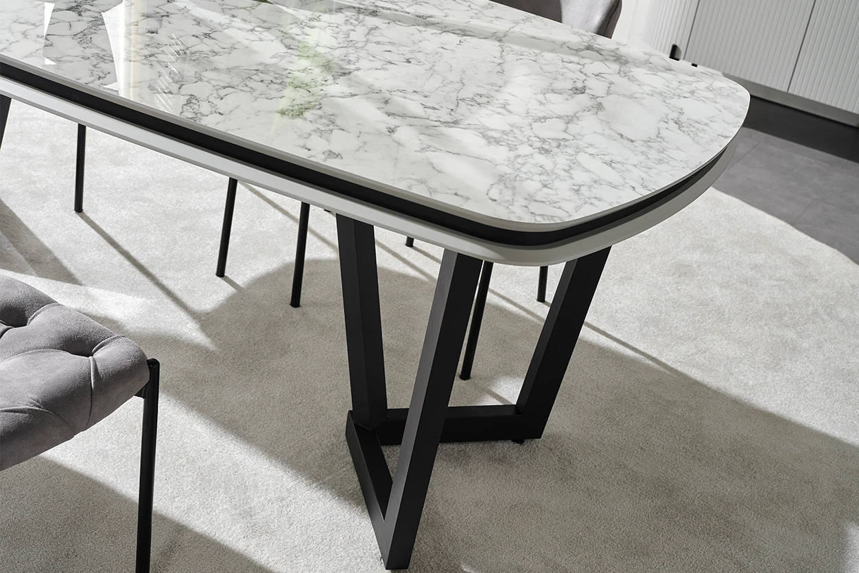 Tesla Plus Yemek Odası