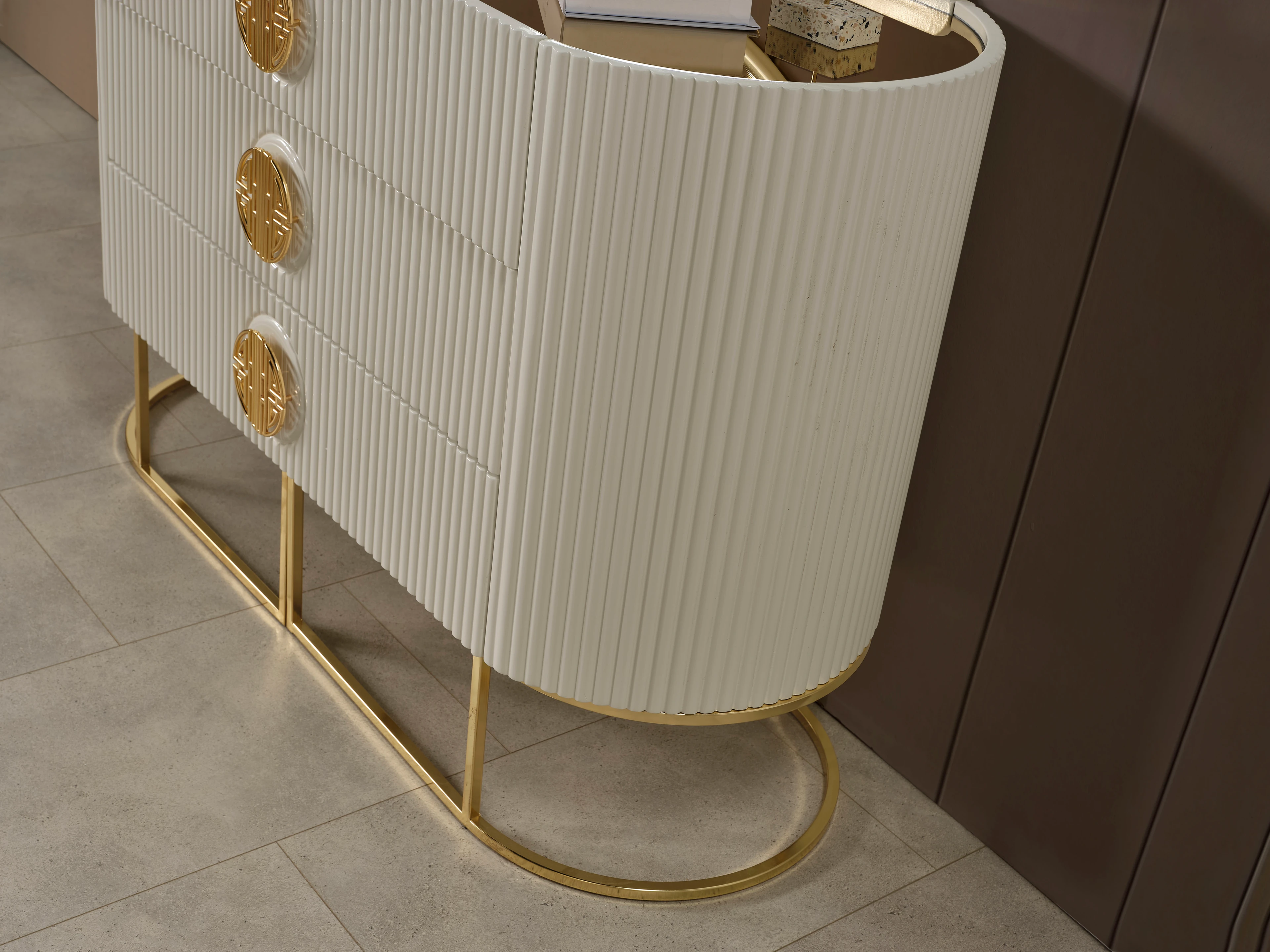 Gucci Gold Şifonyer