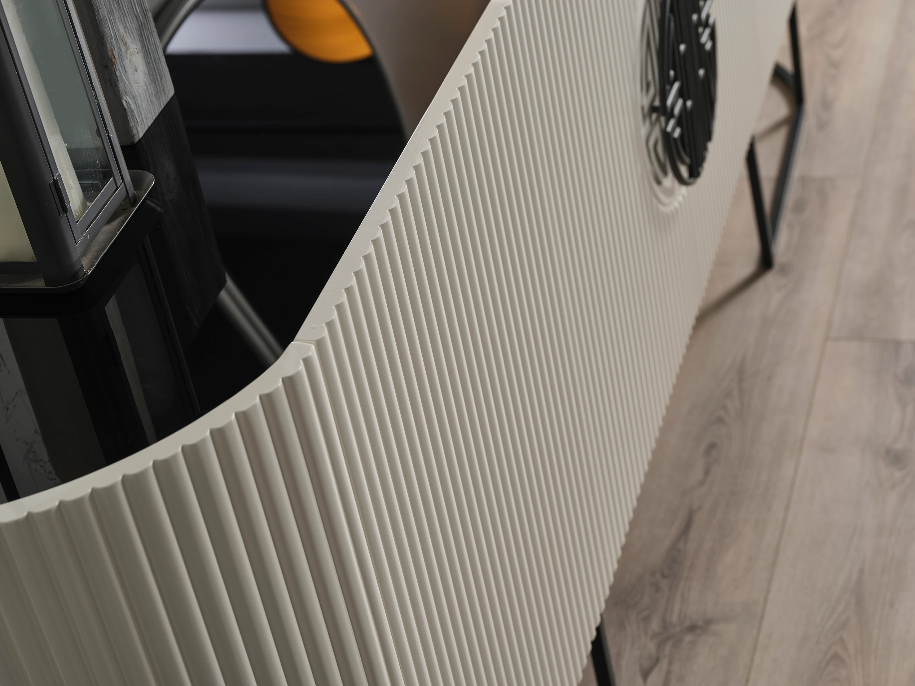 Gucci Ekru Siyah Konsol