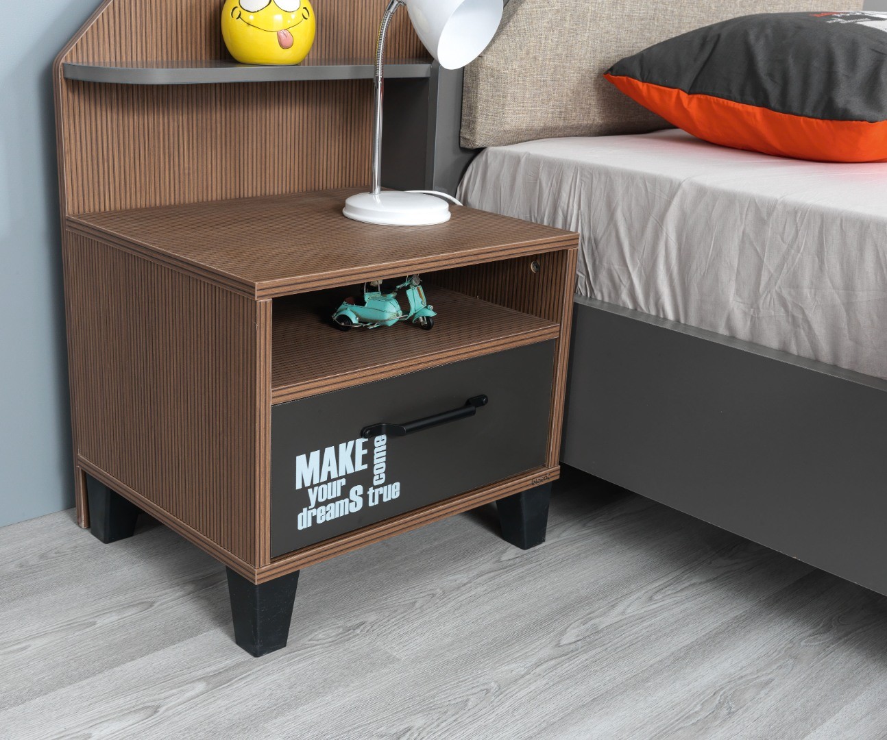 IRON BOX Genç Odası