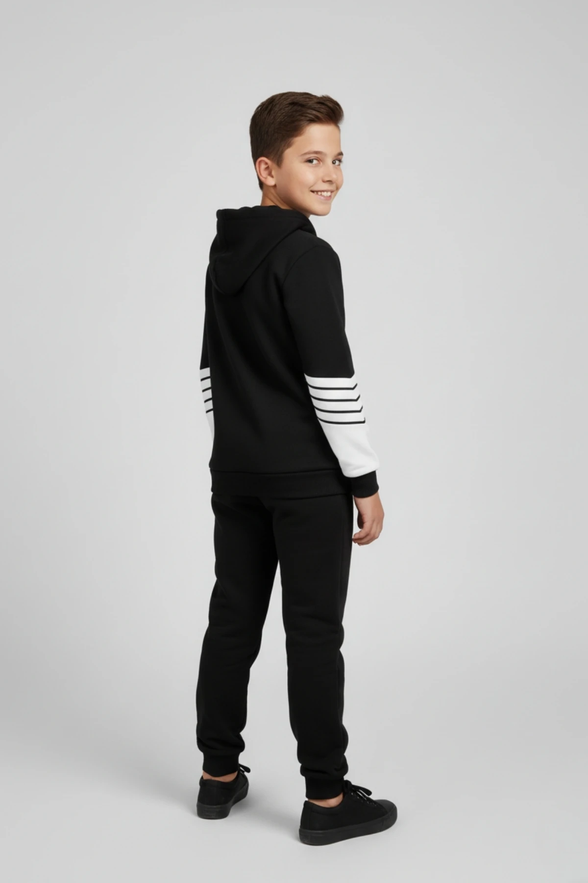 "Power" Baskılı, Kolları Çizgili Siyah Kapüşonlu Çocuk Eşofman Takımı