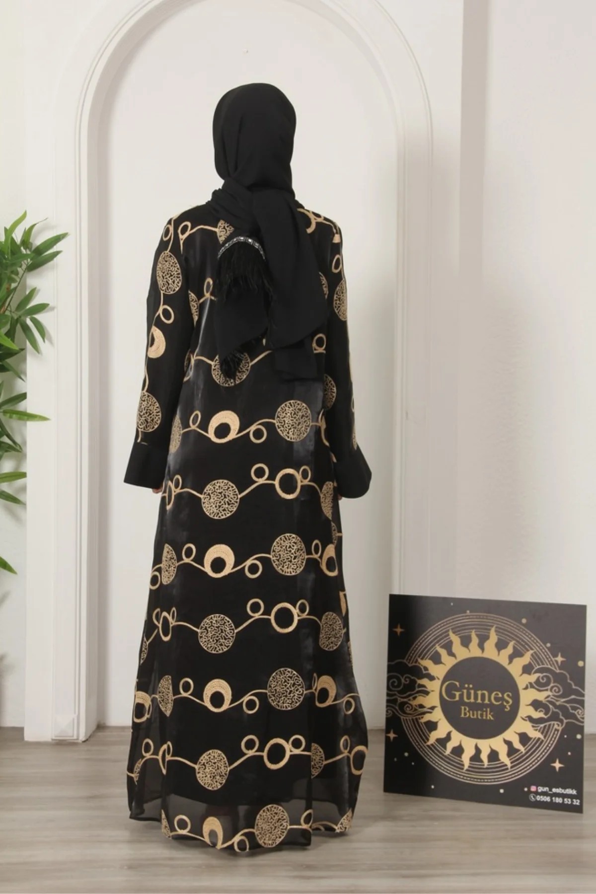 Güneş Abaya