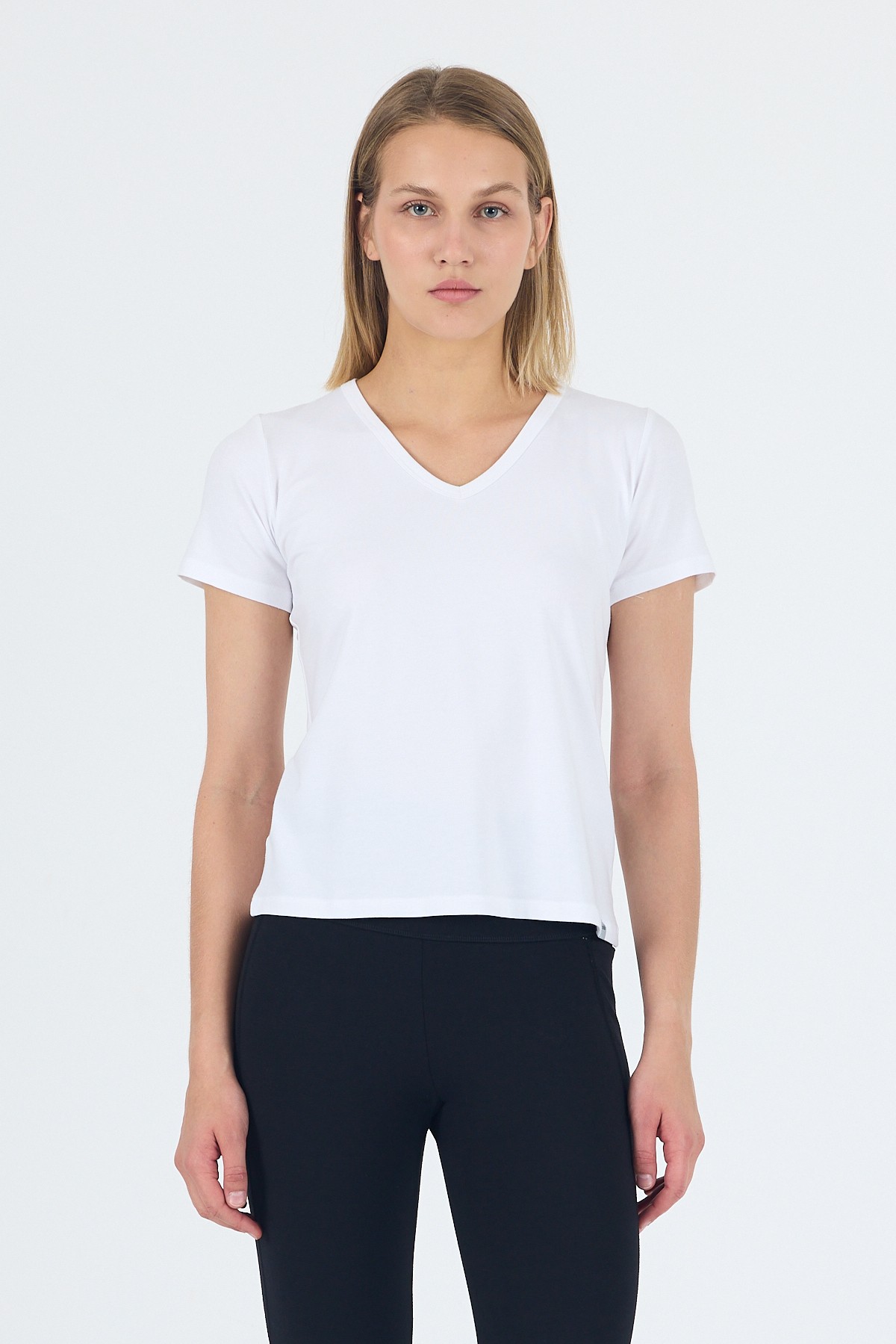V Yaka Bambu Kadın Tişört - Solid White