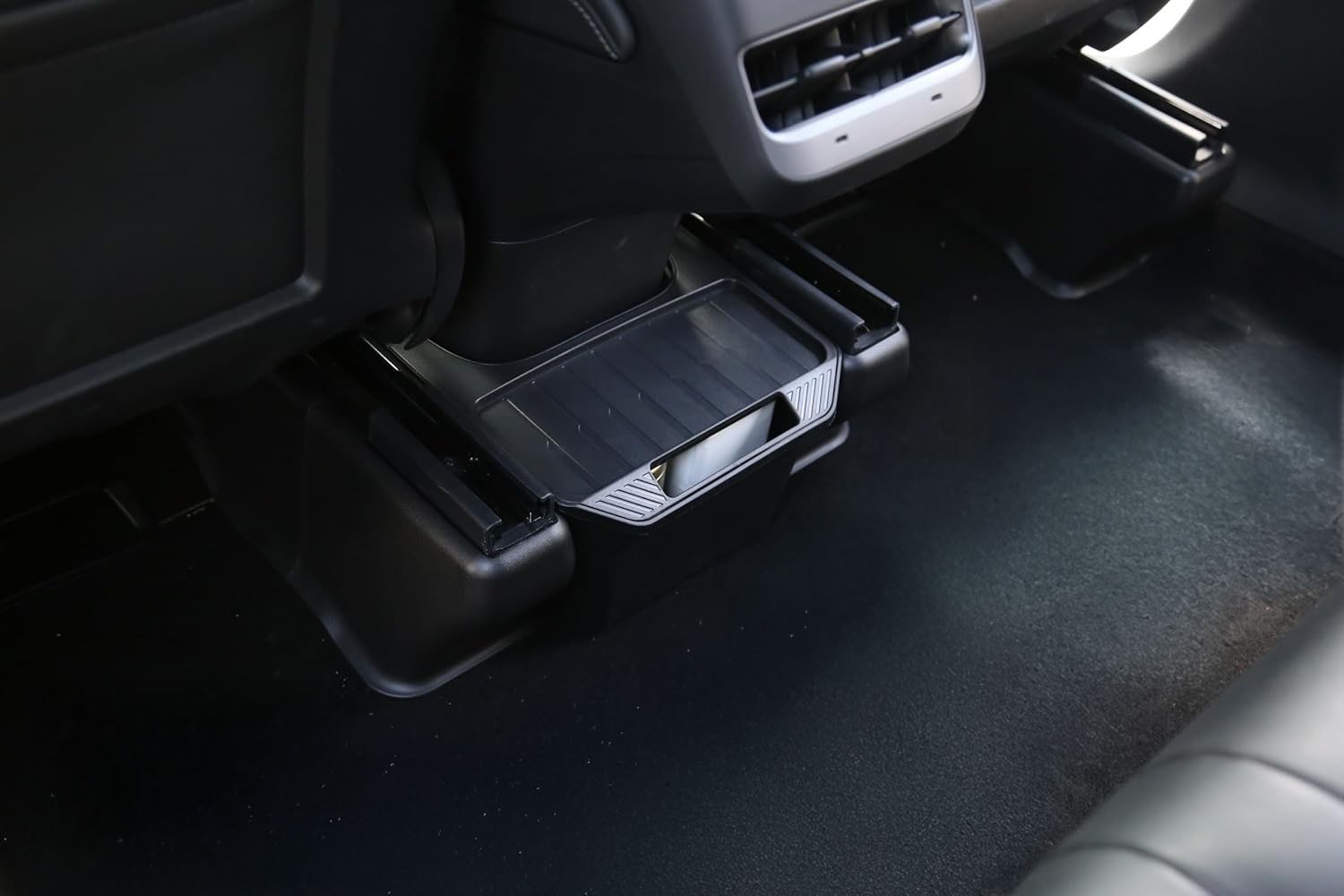 Tesla Model Y 2019-2025 ve Juniper ile Uyumlu Arka Yolcu (Orta) Saklama Kutusu