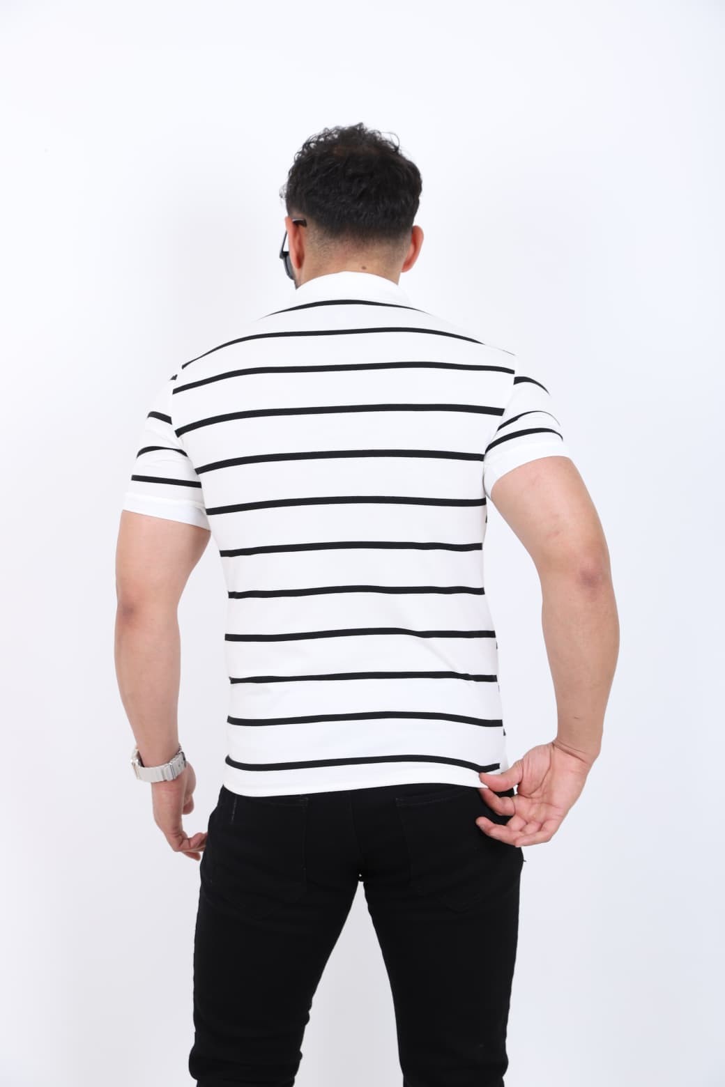 Polo Yaka İnce Çizgili T-shirt