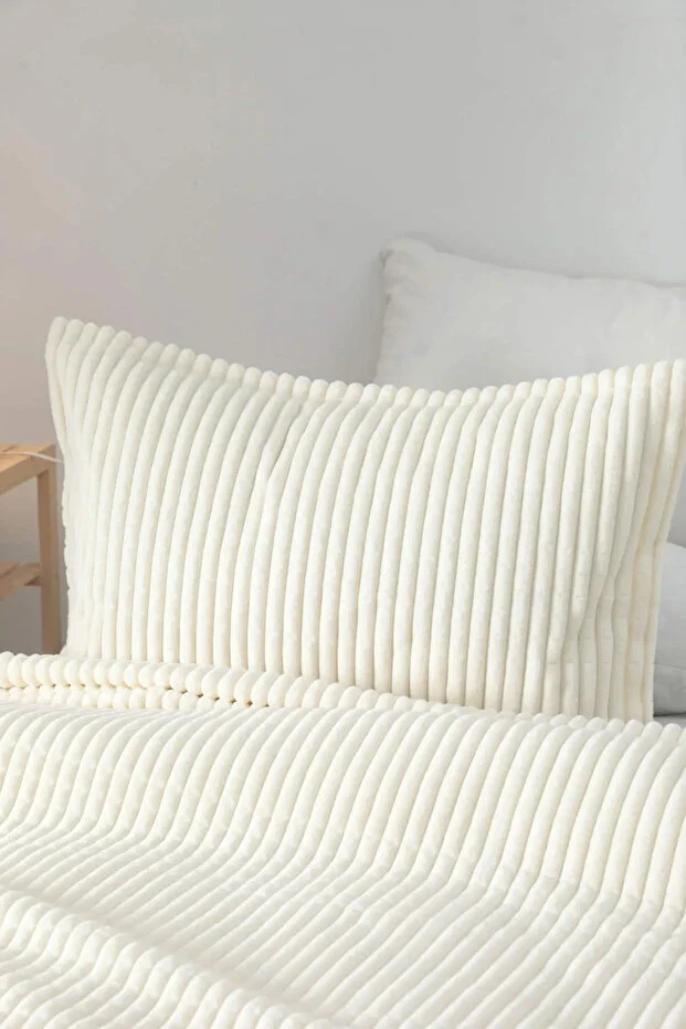 MERİNOS MODERN LİNE YASTIK KILIFLI BATTANİYE SETİ ÇİFT KİŞİLİK EKRU