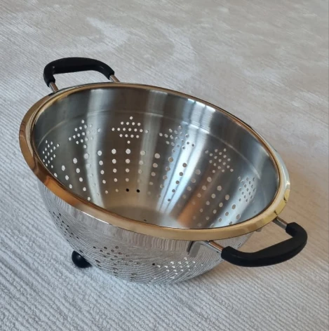 DEFNESARE ÇELİK AYAKLI SÜZGEÇ