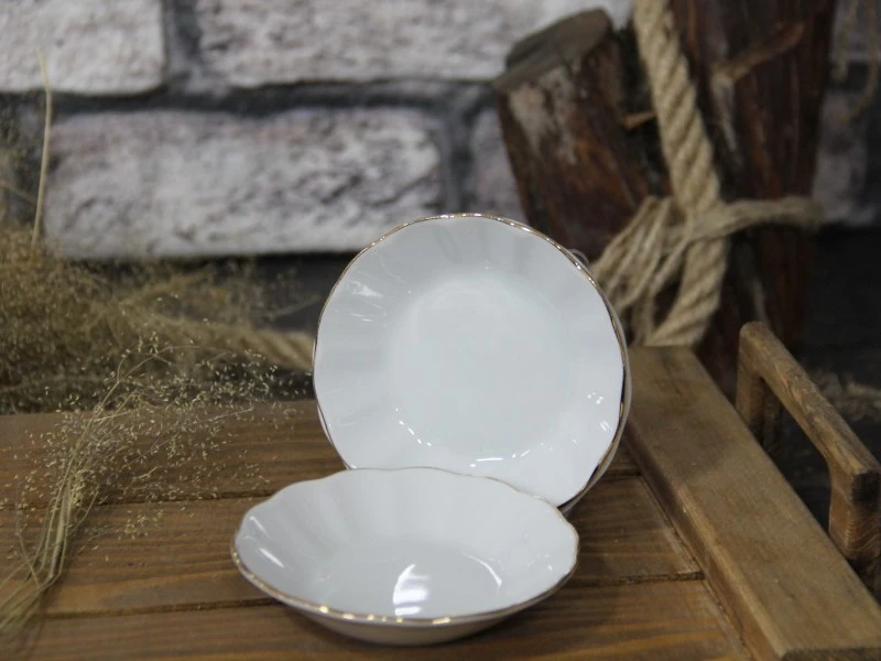 FARİKA ALTIN YALDIZLI 6 ADET ÇAY TABAĞI 11 CM