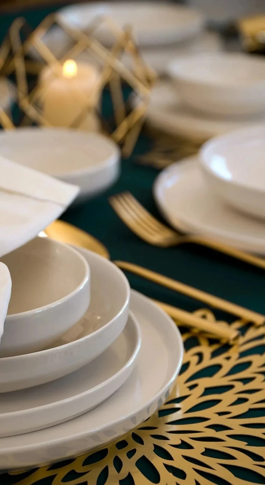 FARİKA ZÜHRE SADE 24 PARÇA PORSELEN YEMEK TAKIMI