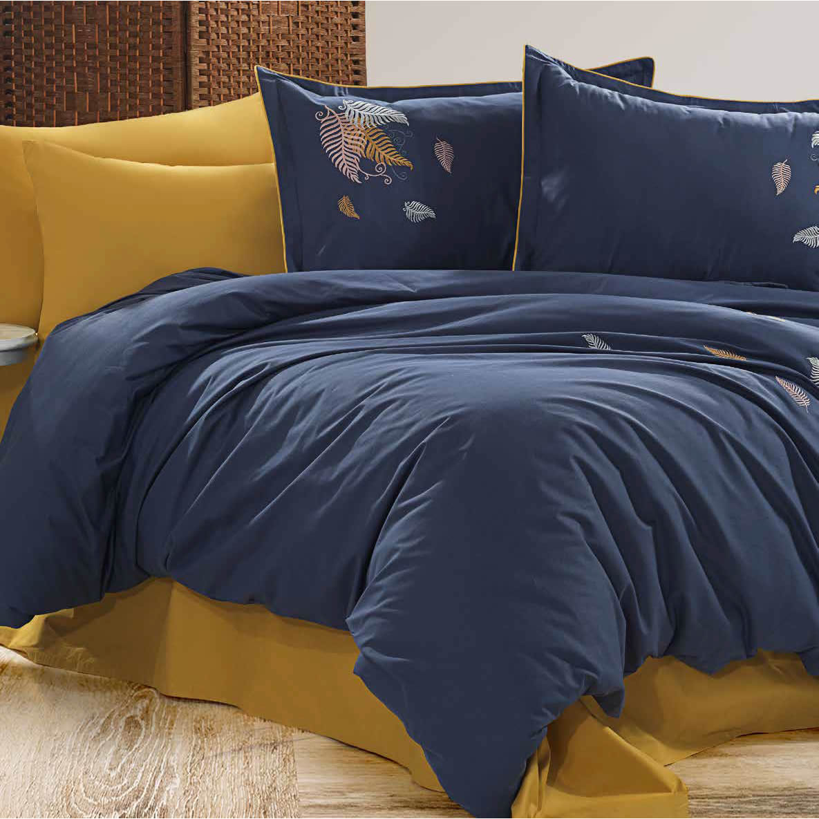 GOLDEN HOME LOREN MODEL ÇİFT KİŞİLİK NAKIŞLI NEVRESİM %100 PAMUKLU LACİVERT