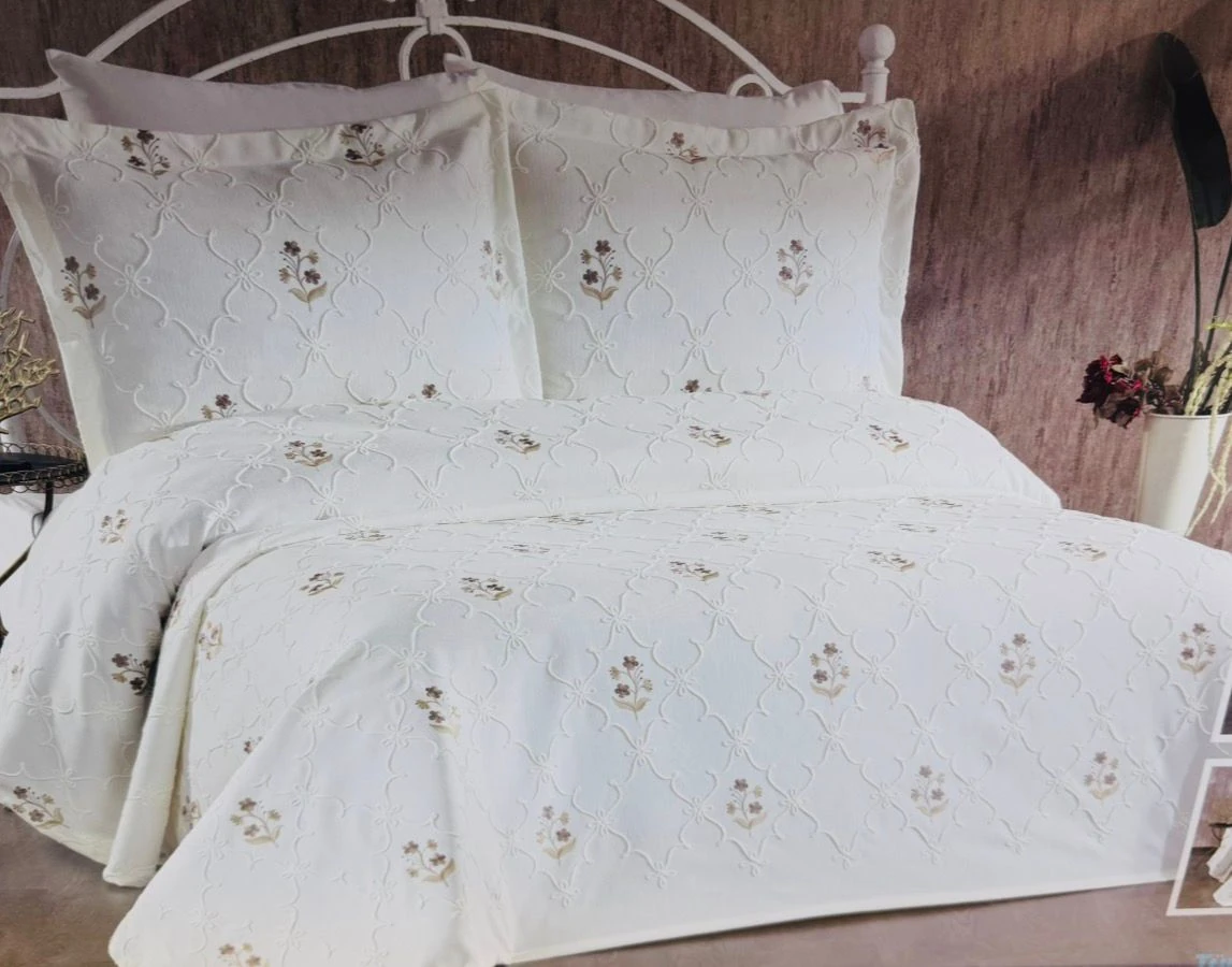 GOLDEN HOME OYA MODEL ÇİFT KİŞİLİK YASTIKLI NAKIŞLI PİKE CAPİÇİNO
