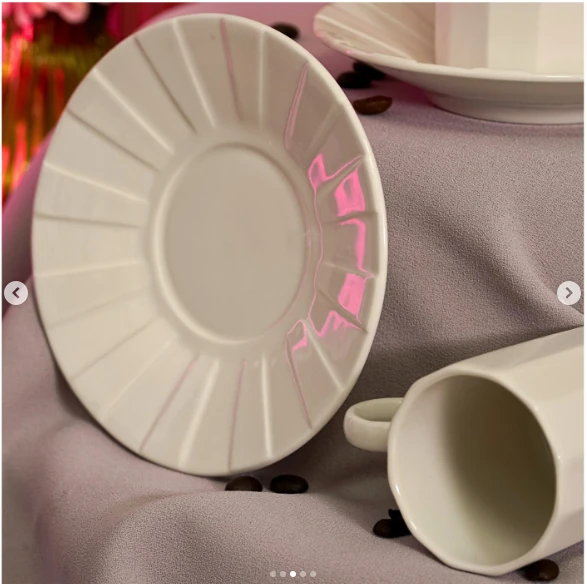 FARİKA ZÜMRÜT MODELİ  6 KİŞİLİK PORSELEN FİNCAN TAKIMI