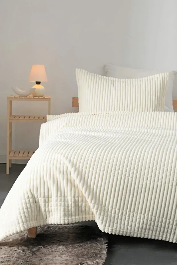 MERİNOS MODERN LİNE YASTIK KILIFLI BATTANİYE SETİ ÇİFT KİŞİLİK EKRU