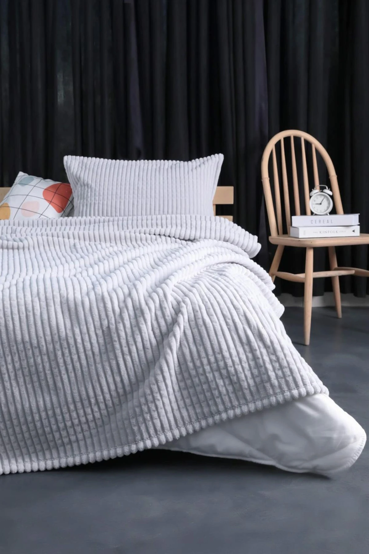 MERİNOS MODERN LİNE YASTIK KILIFLI BATTANİYE SETİ ÇİFT KİŞİLİK AÇIK GRİ