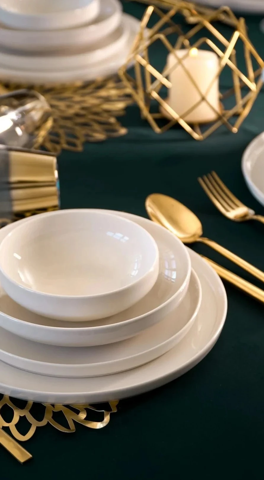 FARİKA ZÜHRE SADE 24 PARÇA PORSELEN YEMEK TAKIMI