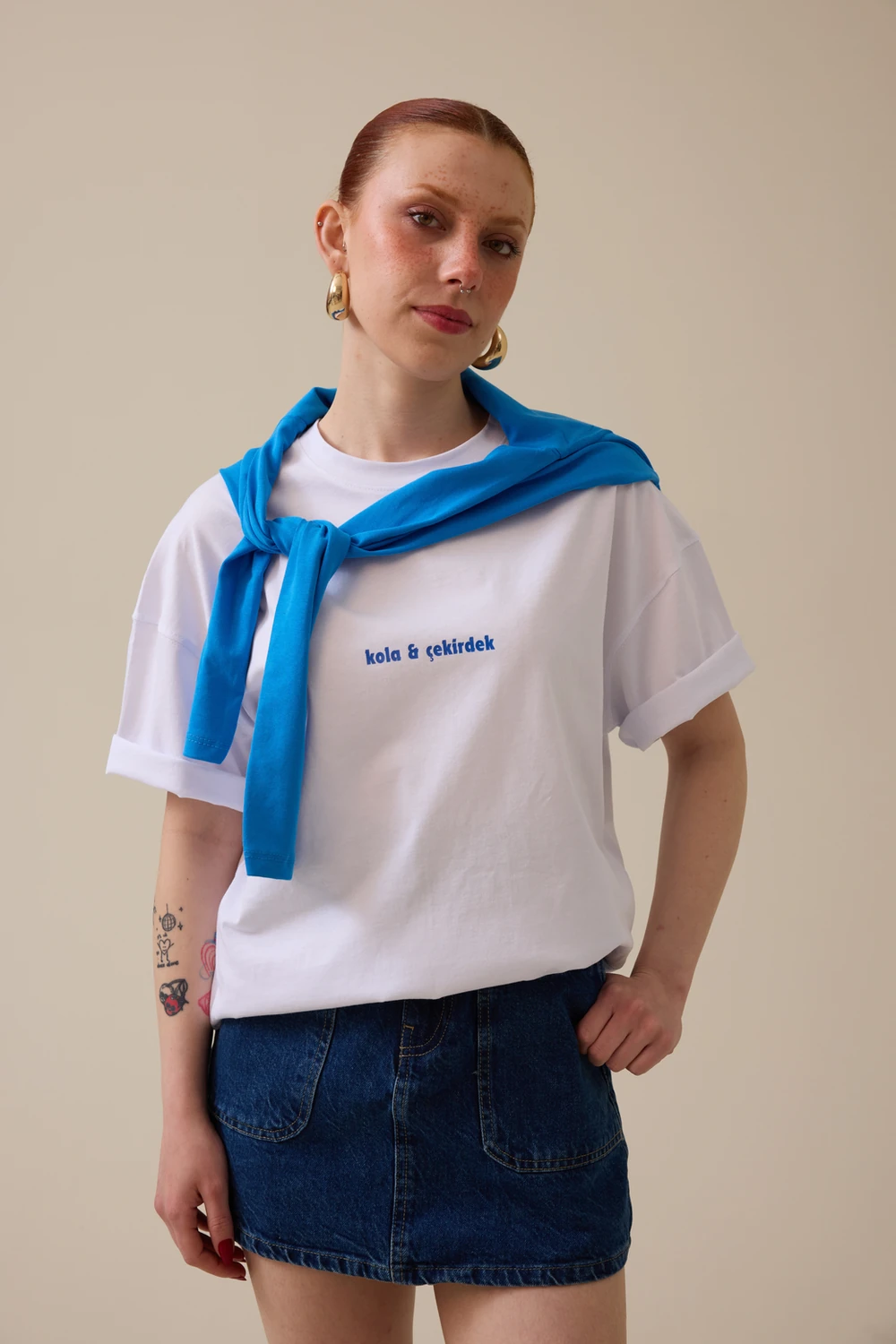 Kola & Çekirdek Baskılı Oversize Tişört