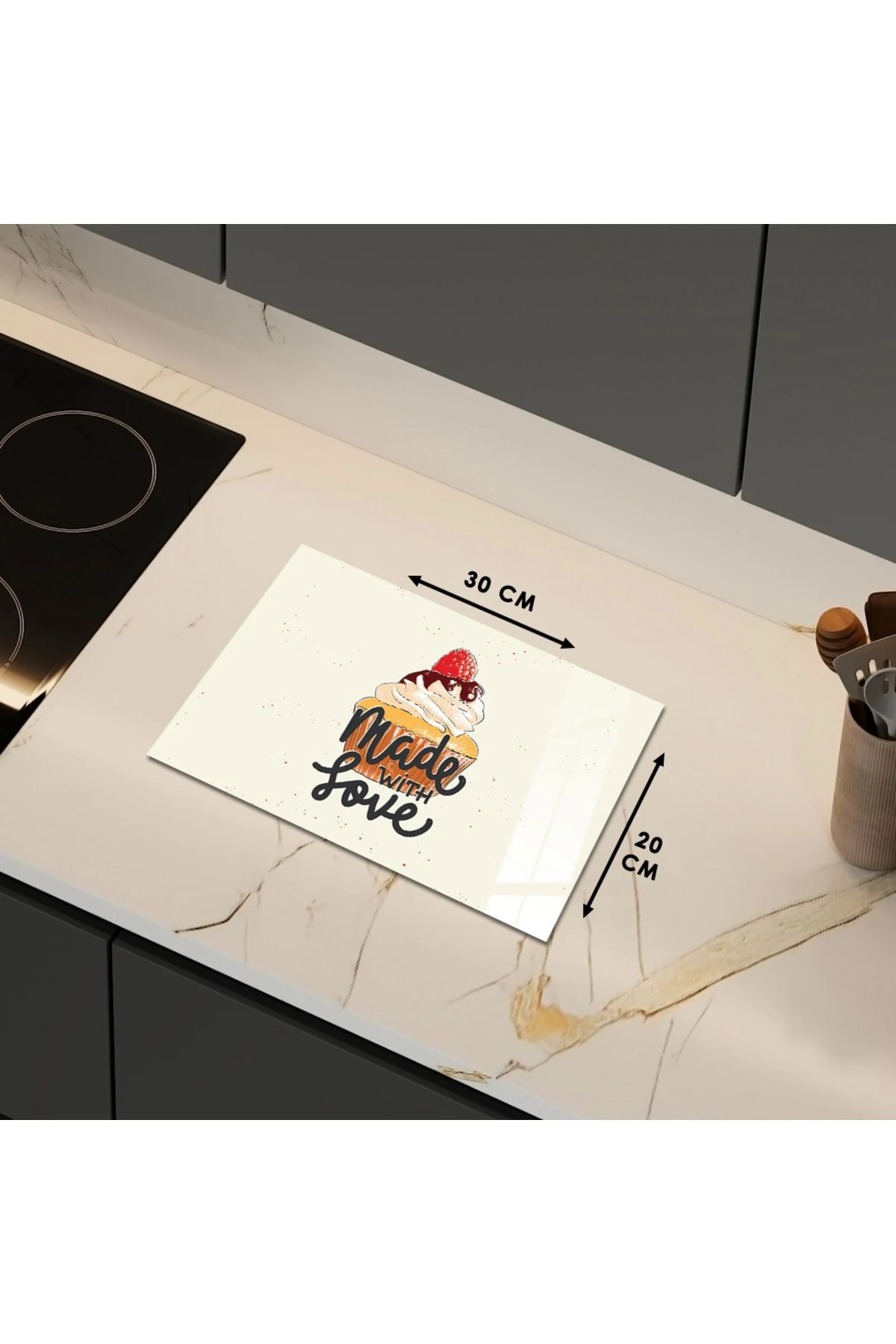 Cam Kesme Tahtası Cupcake Çizimli "Made With Love" Yazılı