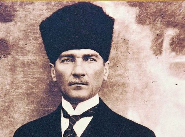 Atatürk’ün Sanata ve Sanatçılara Verdiği Önem