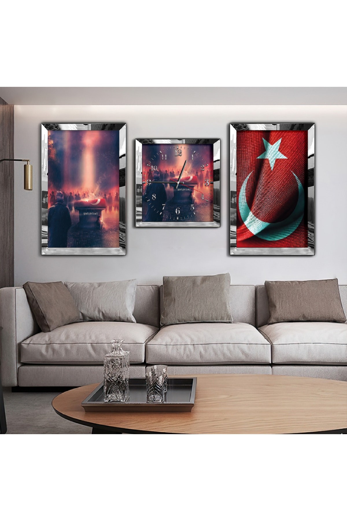 15 Temmuz Aynalı Gold 3'Lü Pleksi Çerçeveli Solmaz MDF Tablo Ve Saat Seti
