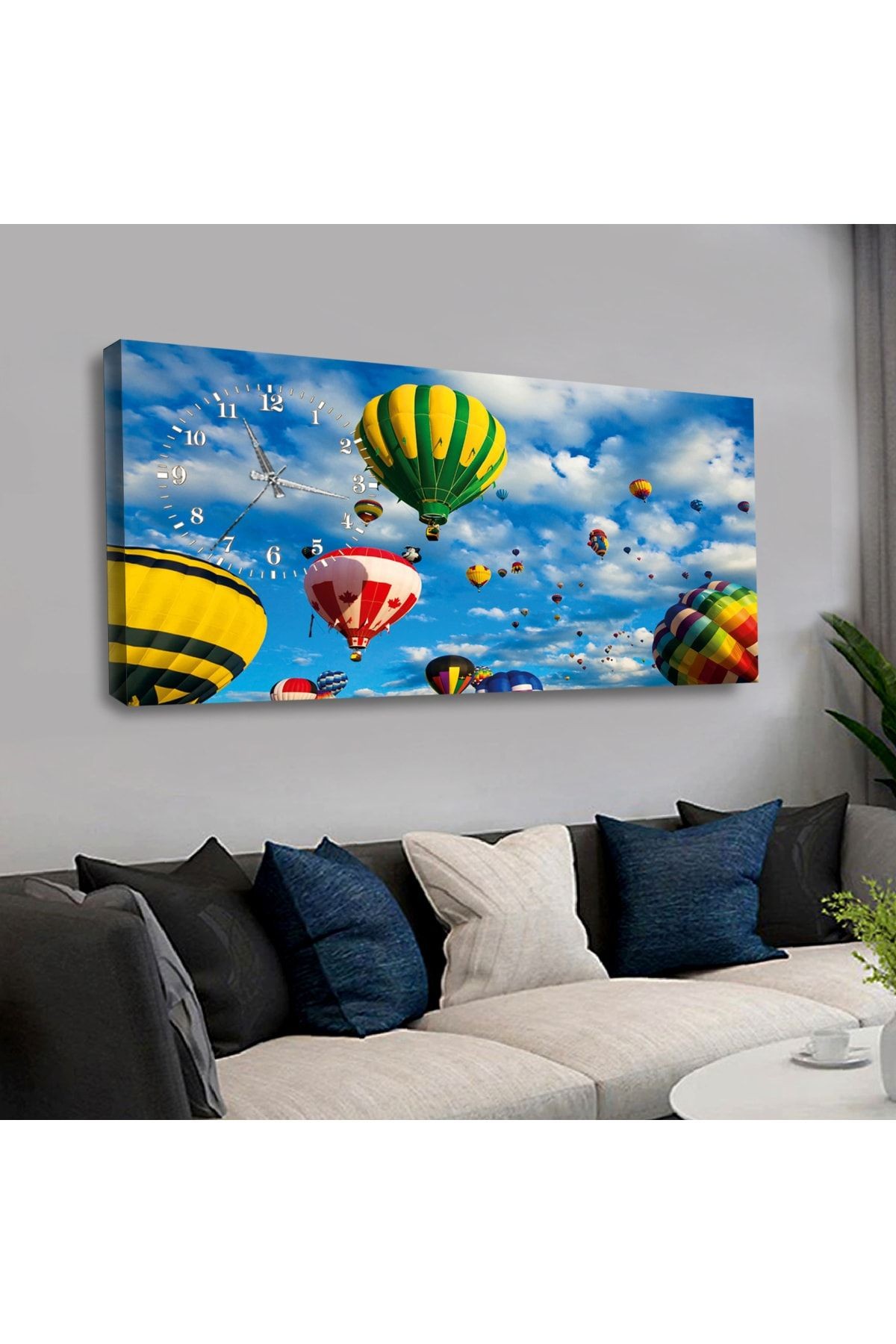 Kanvas Gökyüzü Arka Planlı Renkli Uçan Hava Balonları Saatli Tablo