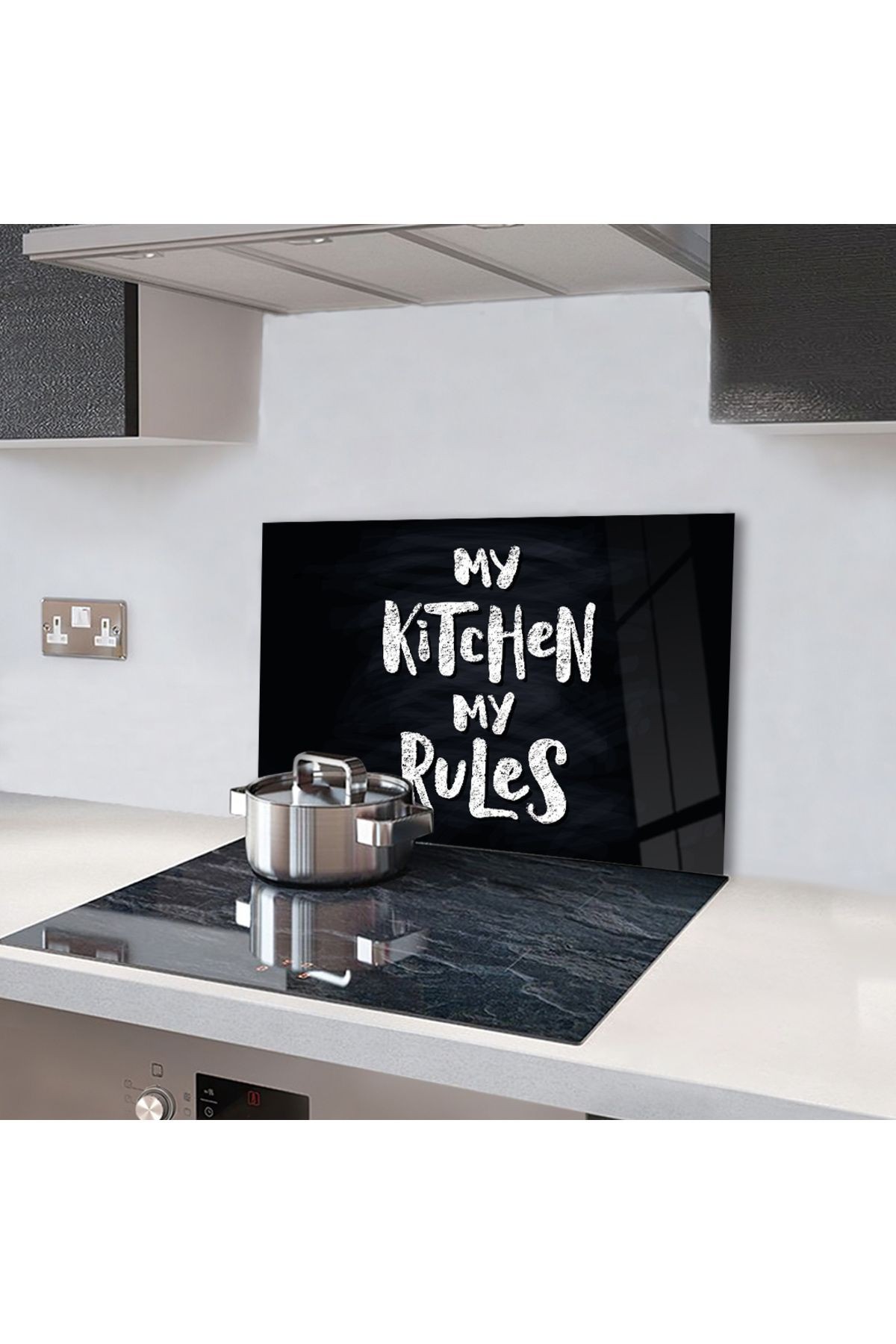 Ocak Arkası Temperli Cam Siyah Arka Planlı "My Kitchen My Rules" Yazılı