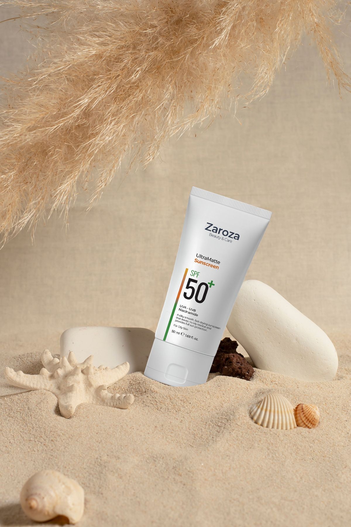 Yağlı ve Karma Ciltlere Özel Matlaştırıcı UVA UVB SPF50+ Güneş Kremi 50 ML ( Niacinamide)