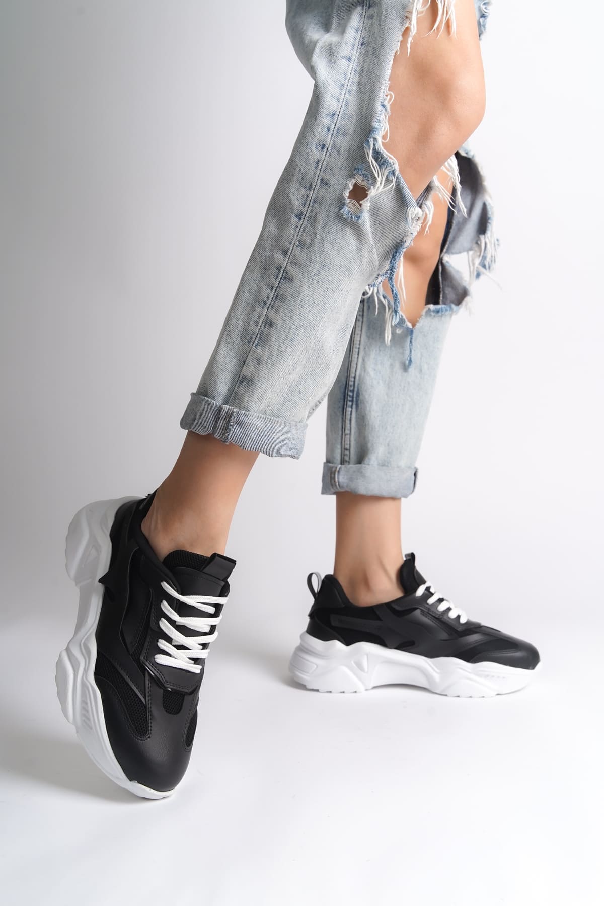 TOKYO Bağcıklı Ortopedik Taban Triko Detaylı Kadın Spor Ayakkabı BT - Siyah