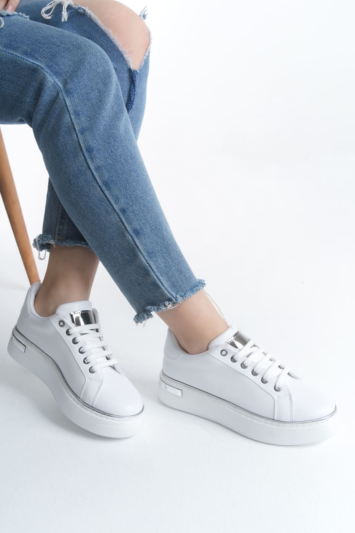 MINA Bağcıklı Ortopedik Taban Kadın Sneaker Spor Ayakkabı BT - Beyaz/Gümüş