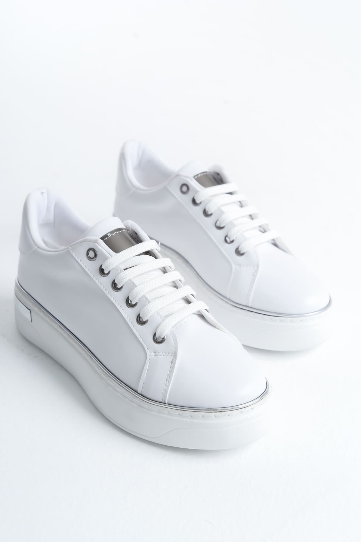 MINA Bağcıklı Ortopedik Taban Kadın Sneaker Spor Ayakkabı BT - Beyaz/Gümüş