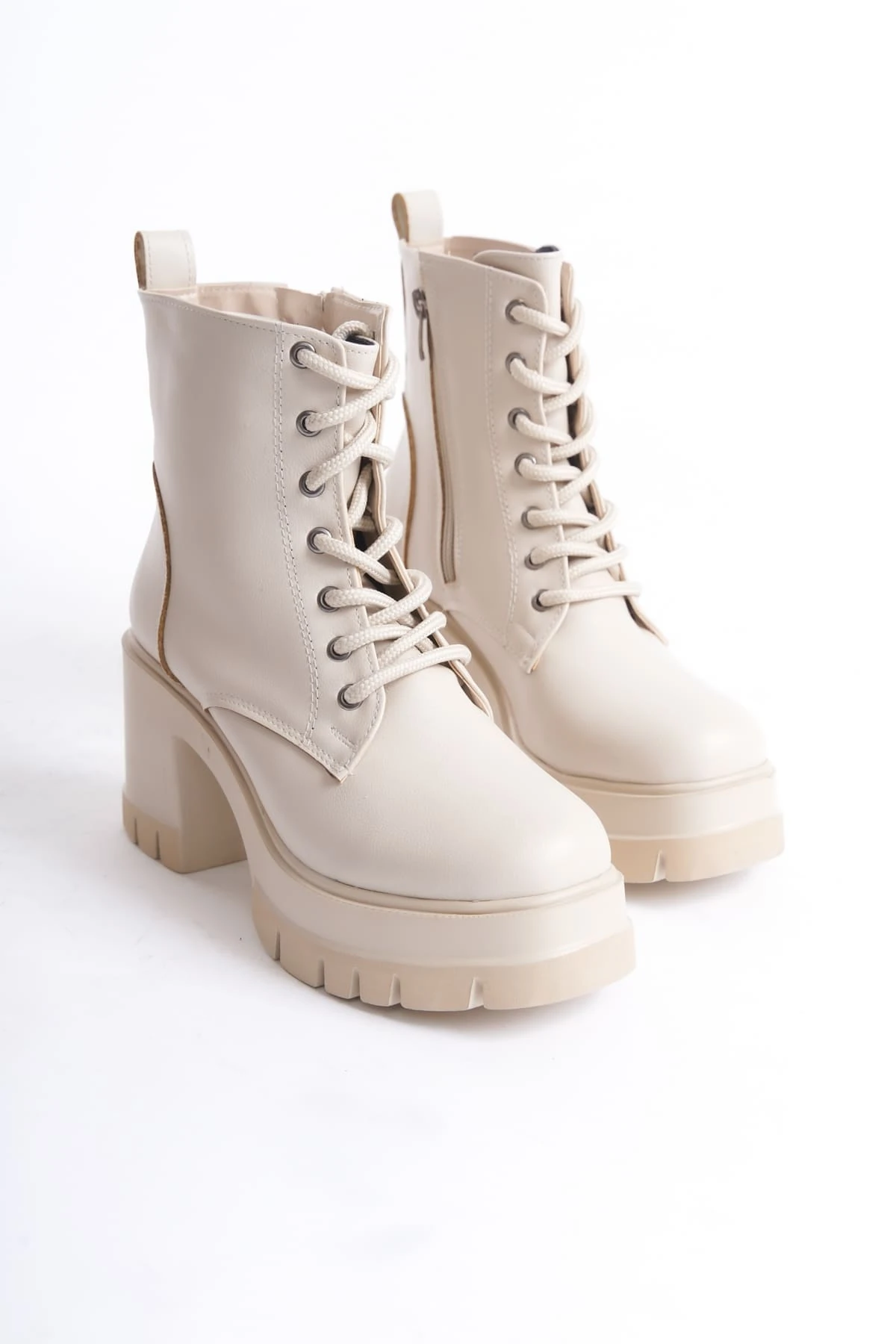 LAUREN Bağcıklı Fermuarlı Ortopedik Taban TopukluKadın Bot KT - Krem