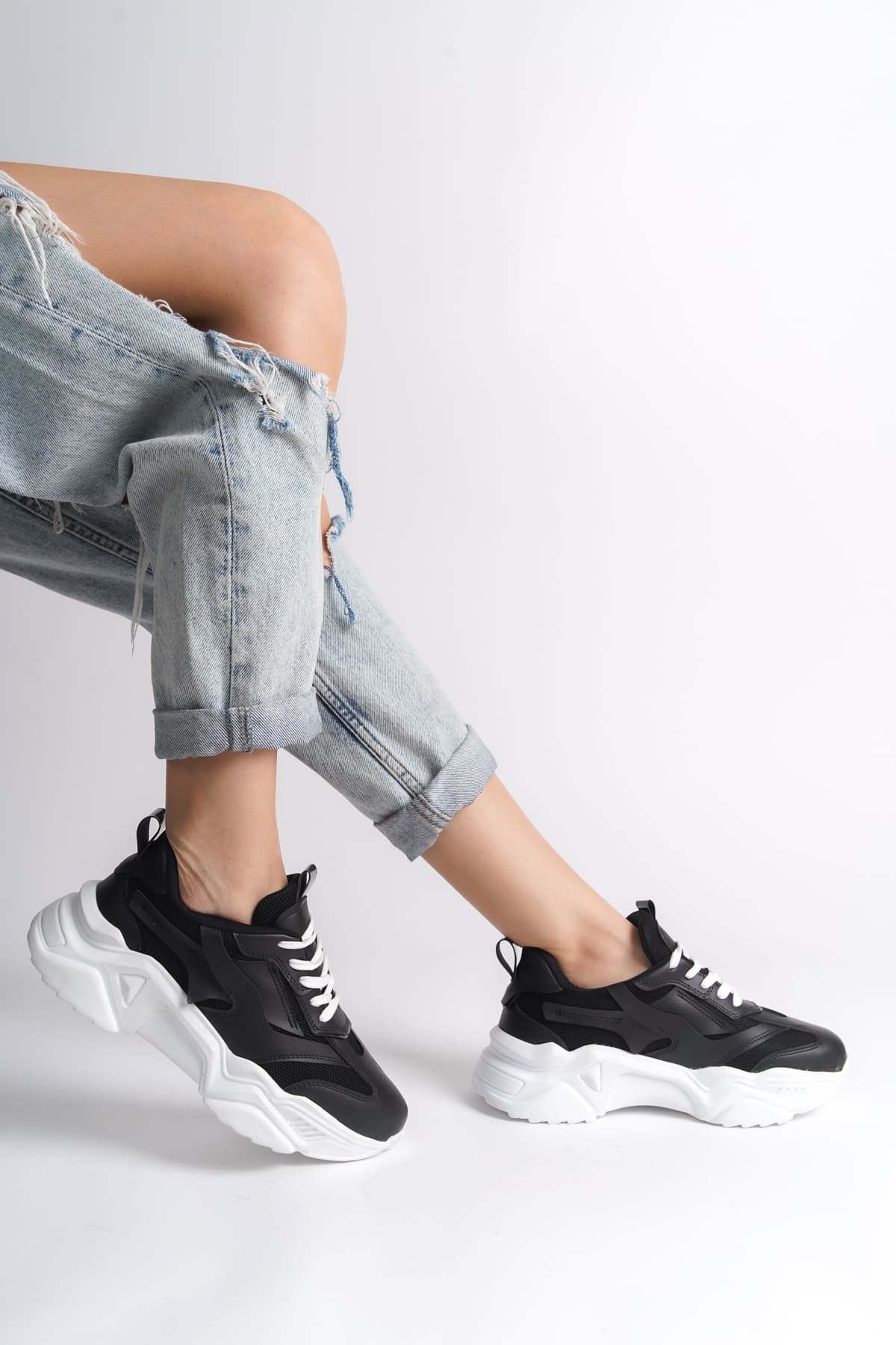TOKYO Bağcıklı Ortopedik Taban Triko Detaylı Kadın Spor Ayakkabı BT - Siyah