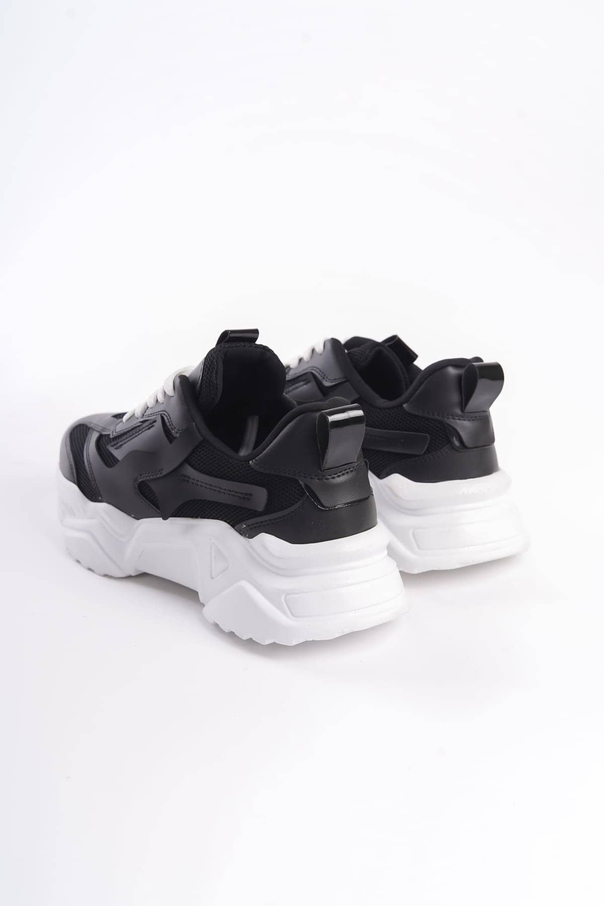 TOKYO Bağcıklı Ortopedik Taban Triko Detaylı Kadın Spor Ayakkabı BT - Siyah