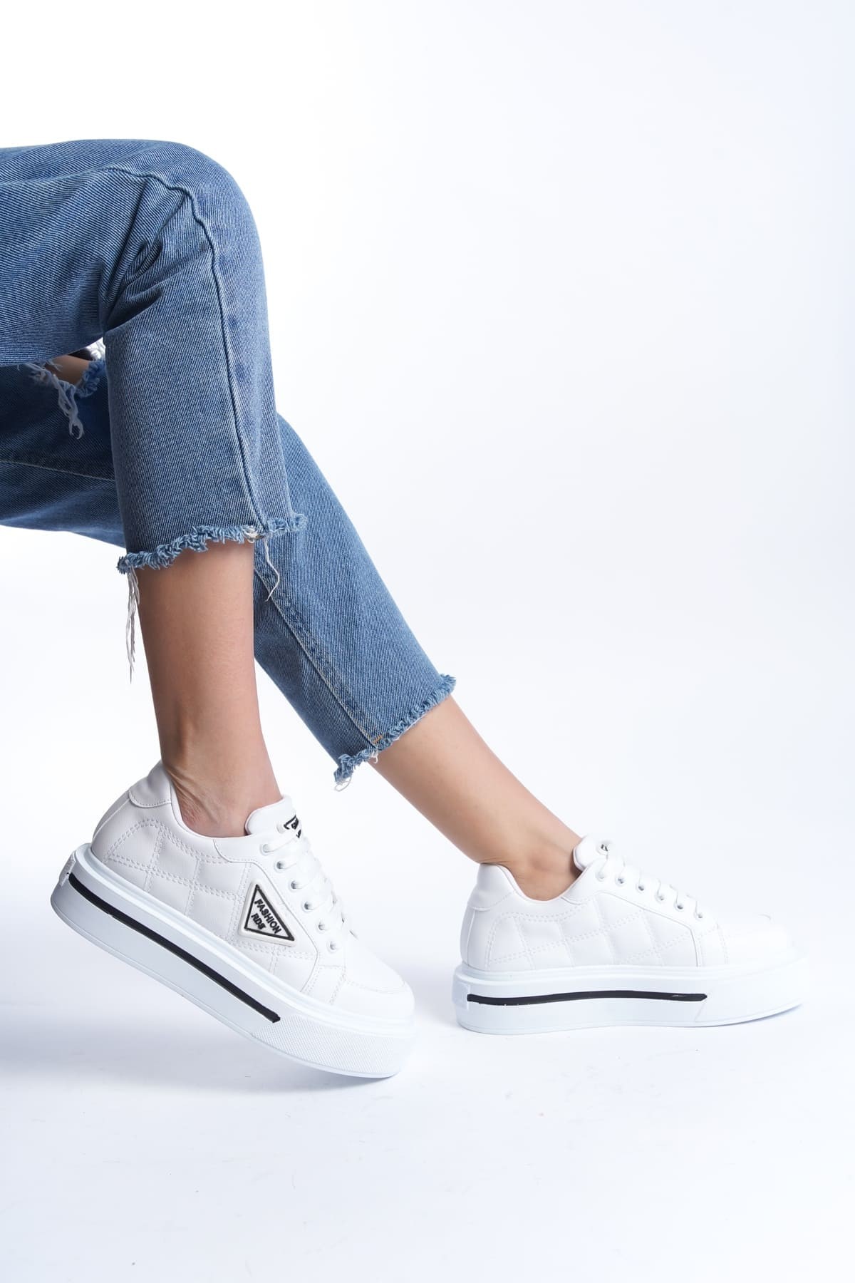 PRAG Bağcıklı Ortopedik Taban Desenli Kadın Sneaker Spor Ayakkabı  BT - Beyaz