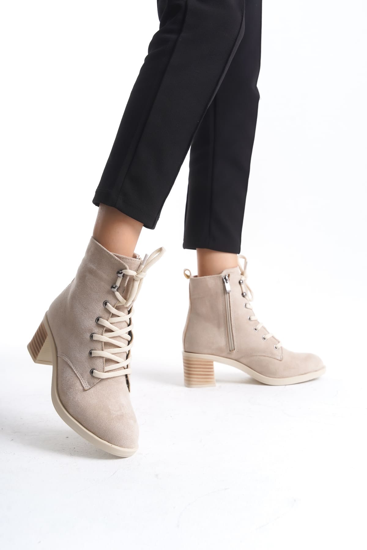 LENA Bağcıklı Fermuarlı Ortopedik Taban Topuklu Süet Kadın Bot TT - Ten