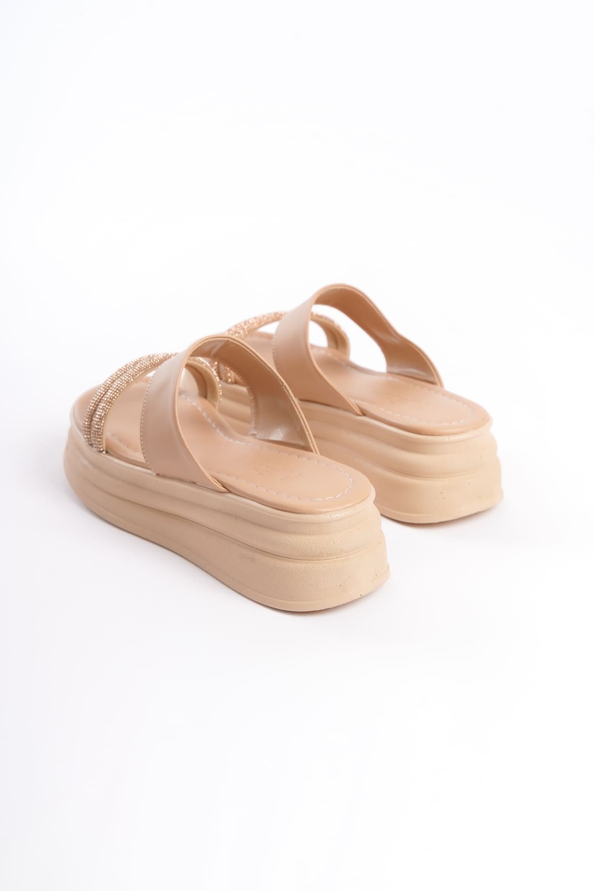 SARAH Düz Topuklu Taşlı Şeritli Kalın Ve Ortopedik Taban Kadın Terlik TT - Ten